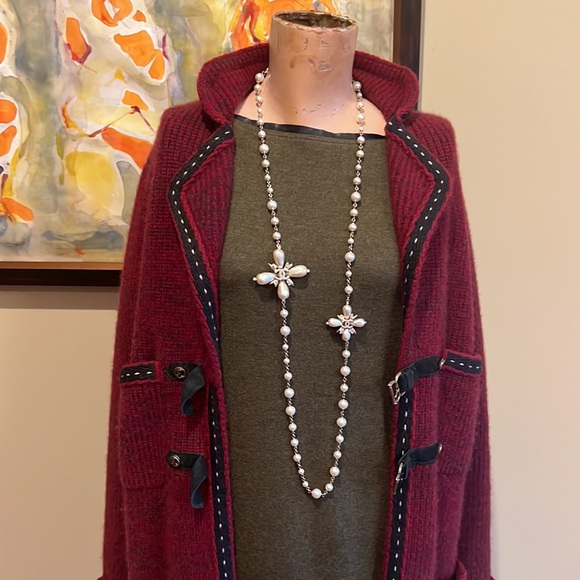 Chanel cashmere sweater - Picture 7 of 13